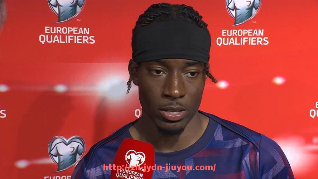 九游jiuyou-火箭队与湖人队比赛中双方球员数据对比分析